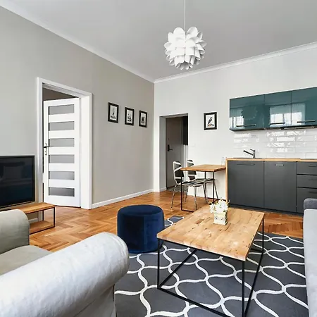 Апартаменти Margi Joy Cozy In The Centre *